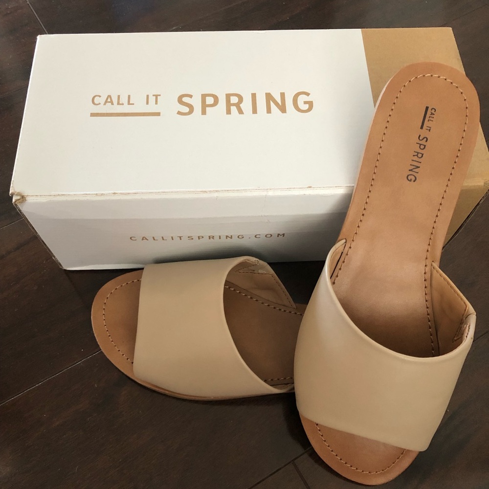 Call It Spring Thirenia Slide Mule Size 8.5